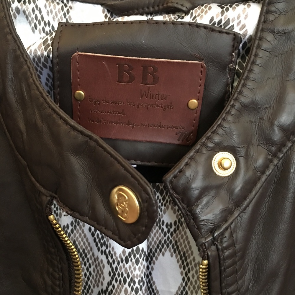 Jacket - Picture 3 of 4